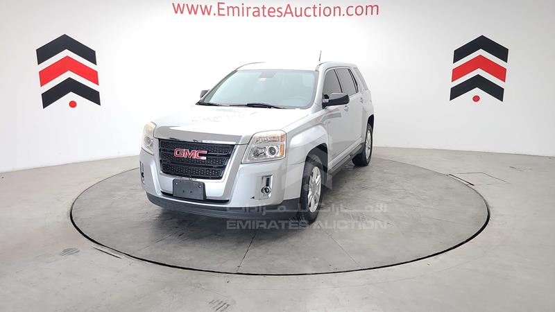 2GKAL8EKXF6303229 Auction: EmiratesAuction Lot: 412016 2GKAL8EKXF6303229 GMC Terrain 2015 SILVER Photo 8