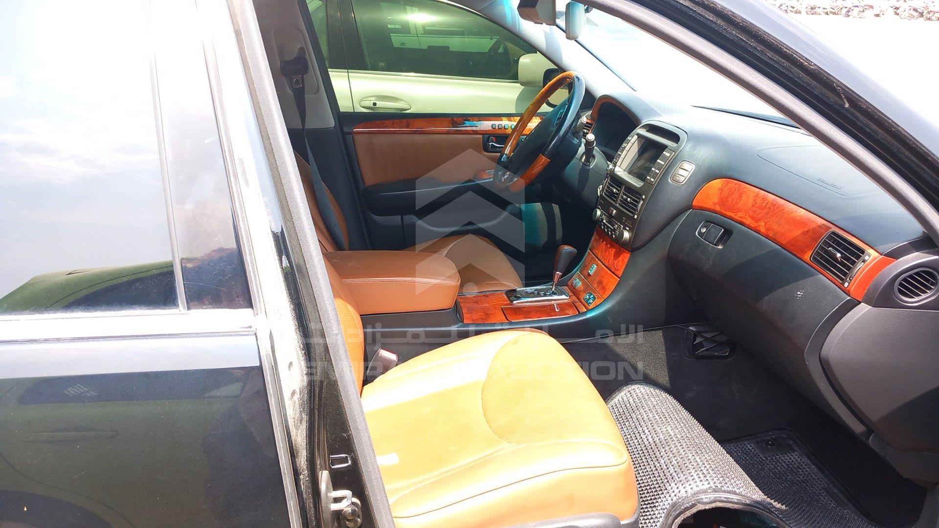 2005 LEXUS LS 430 VIN: JTHBN36F555011723