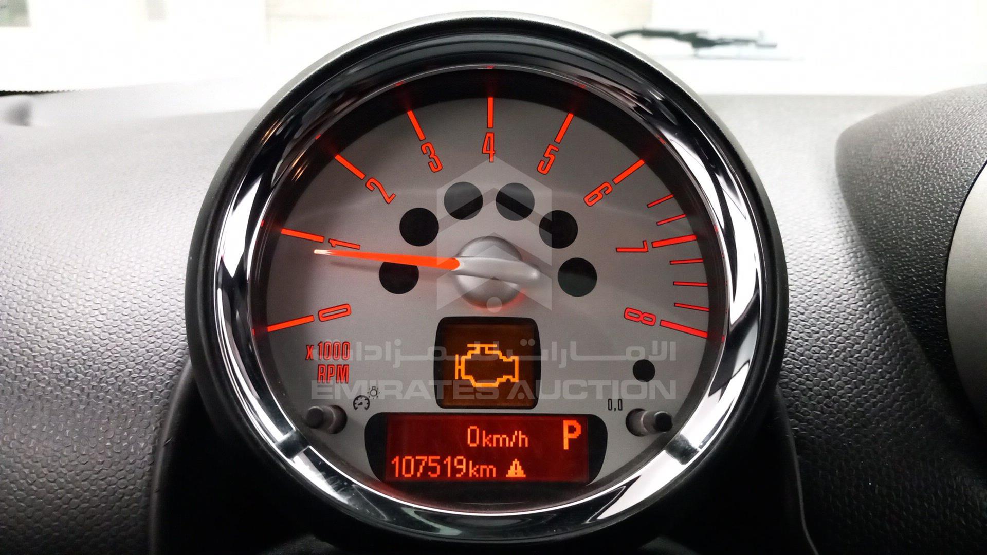 2013 MINI COOPER VIN: WMWZC5105DWM82037