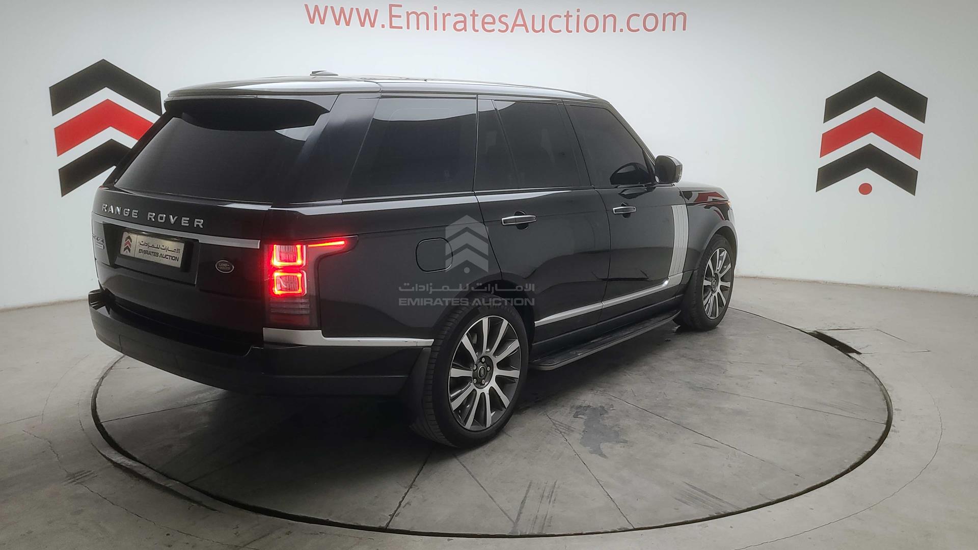 2015 RANGE ROVER VOGUE VIN: SALGA2EF5FA218872