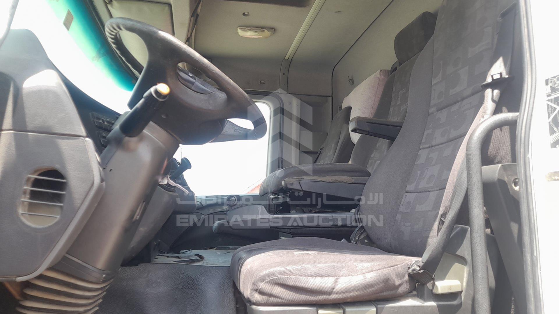 2008 MERCEDES ACTROS VIN: WDAKHCAA18L329393
