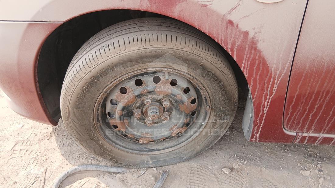 نيسان سينترا 2014 — الإطار الأمامي الأيسر — صورة 32