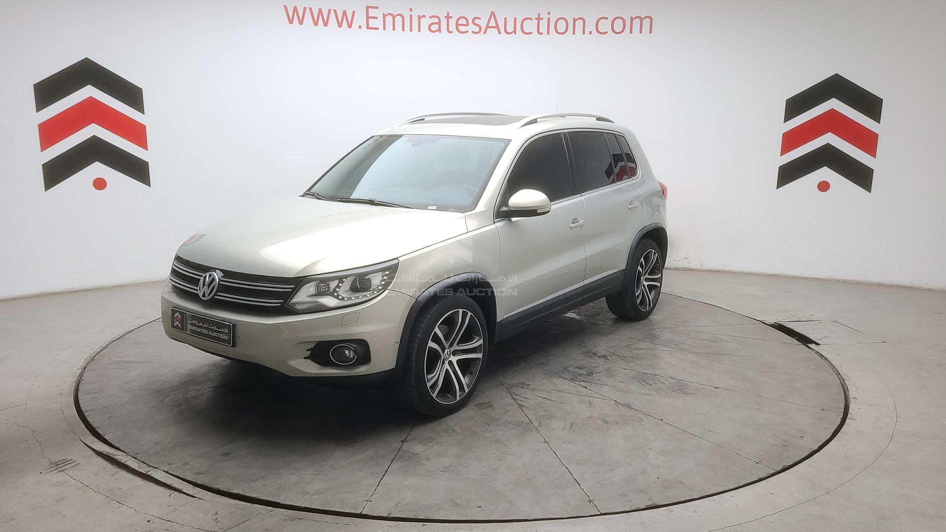 2016 VOLKSWAGEN TIGUAN VIN: WVGDE2AX1GW544858
