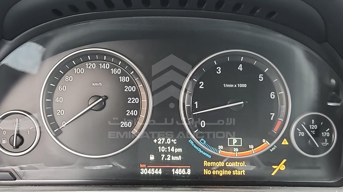 2013 BMW 535 i — Speedometer & RPM Gauges — Photo 17