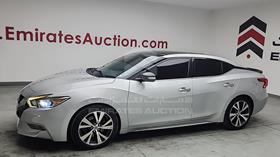 2016 Nissan Maxima — Front Left Angle — Photo 5 — Thumbnail