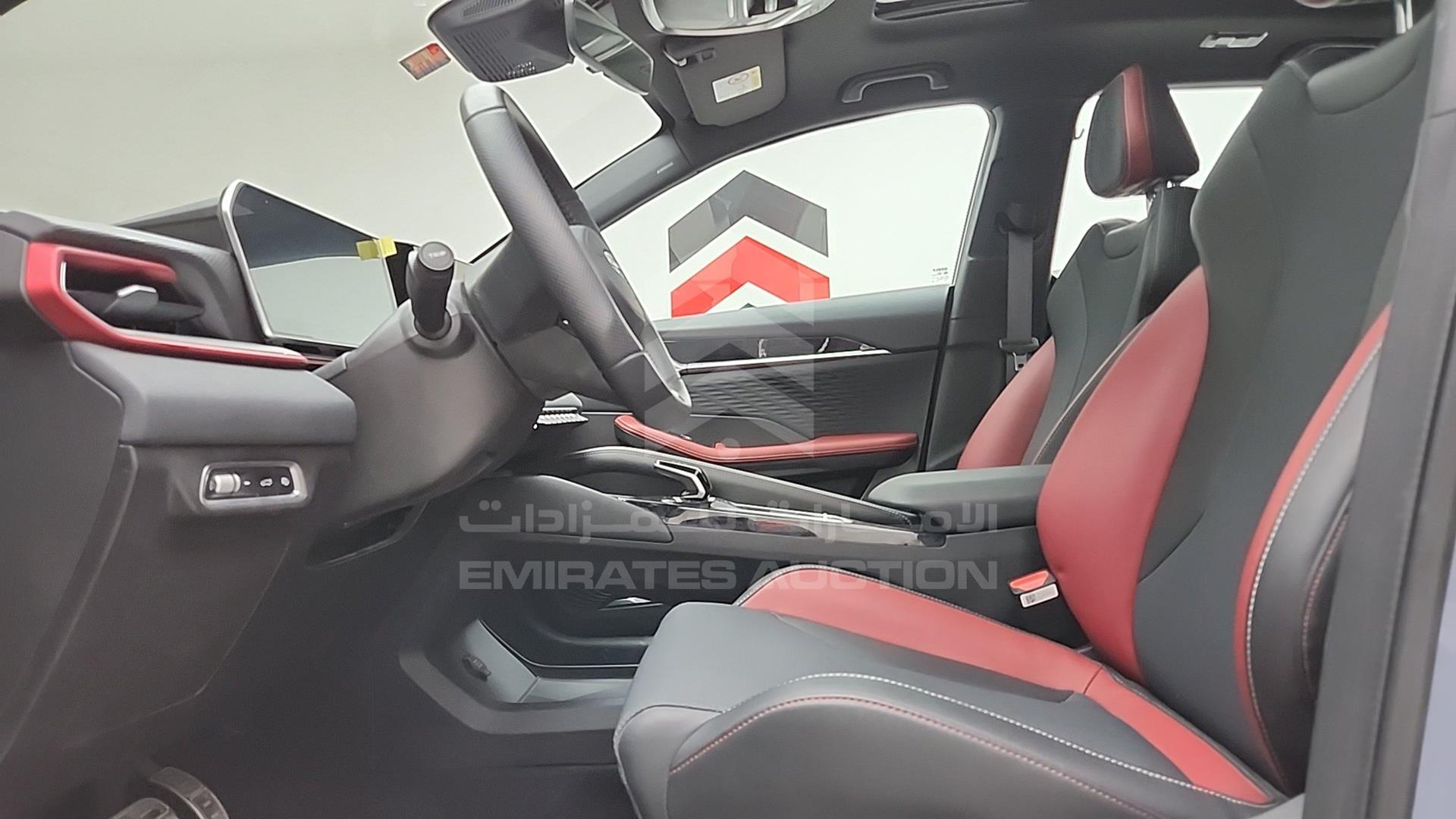2024 GEELY COOLRAY VIN: LB37622Z0RX502926