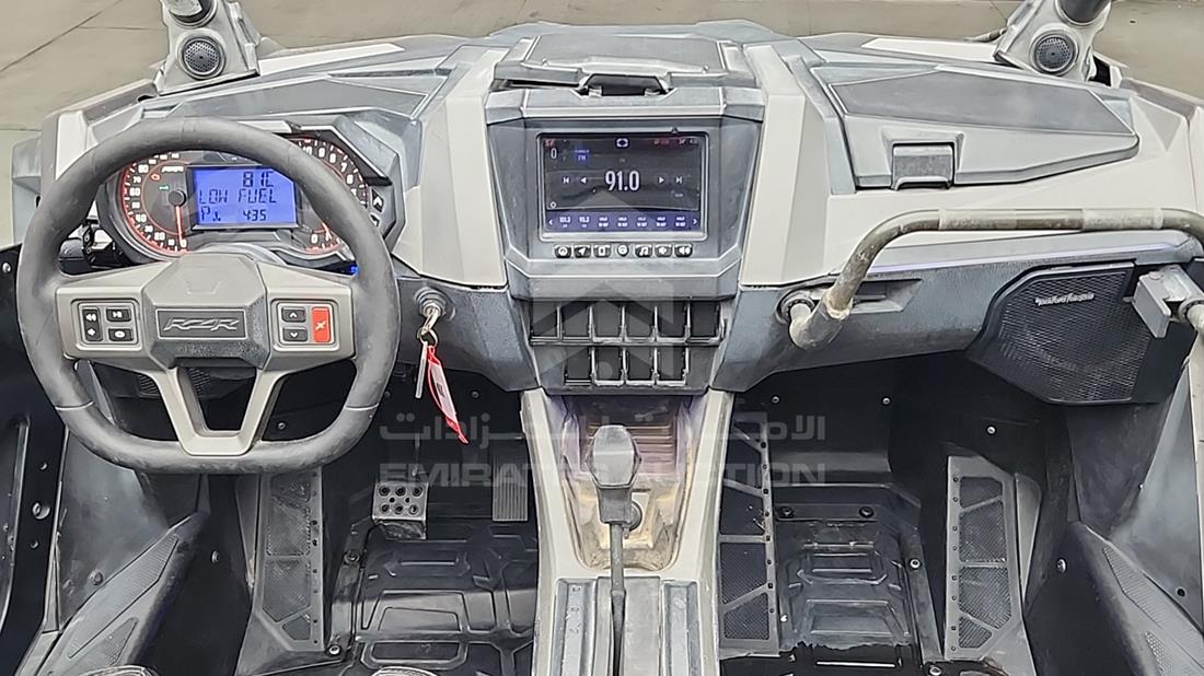 2021 Polaris — Full Dashboard View — Photo 17