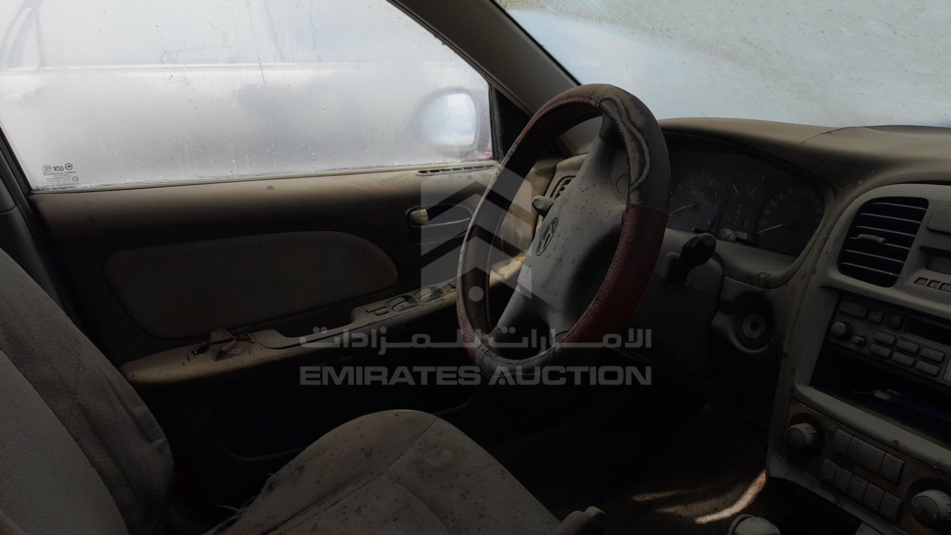 2003 HYUNDAI SONATA VIN: KMHEM41B23A842169