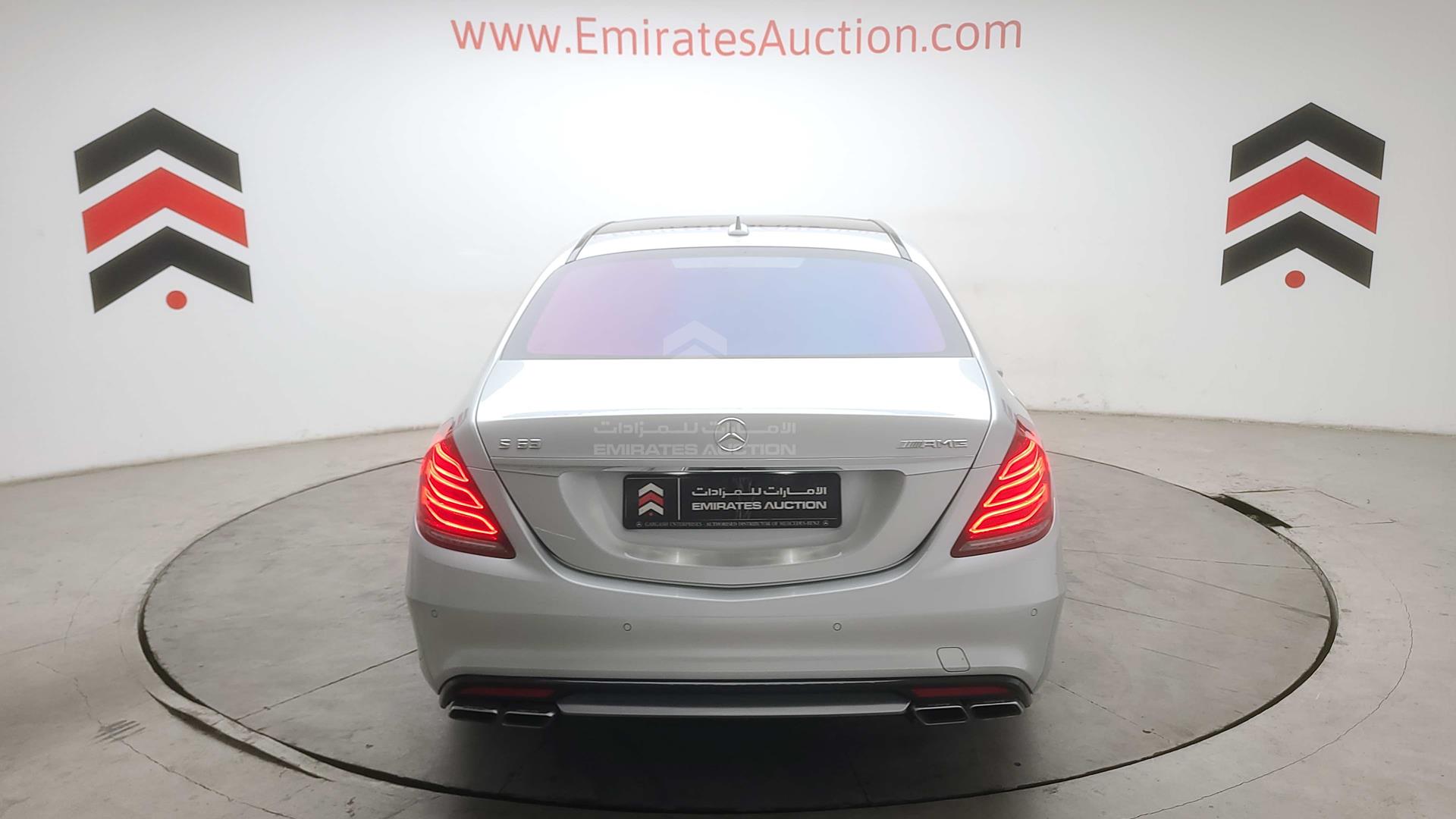 2015 MERCEDES S 63 AMG VIN: WDDUG7JB7FA074434