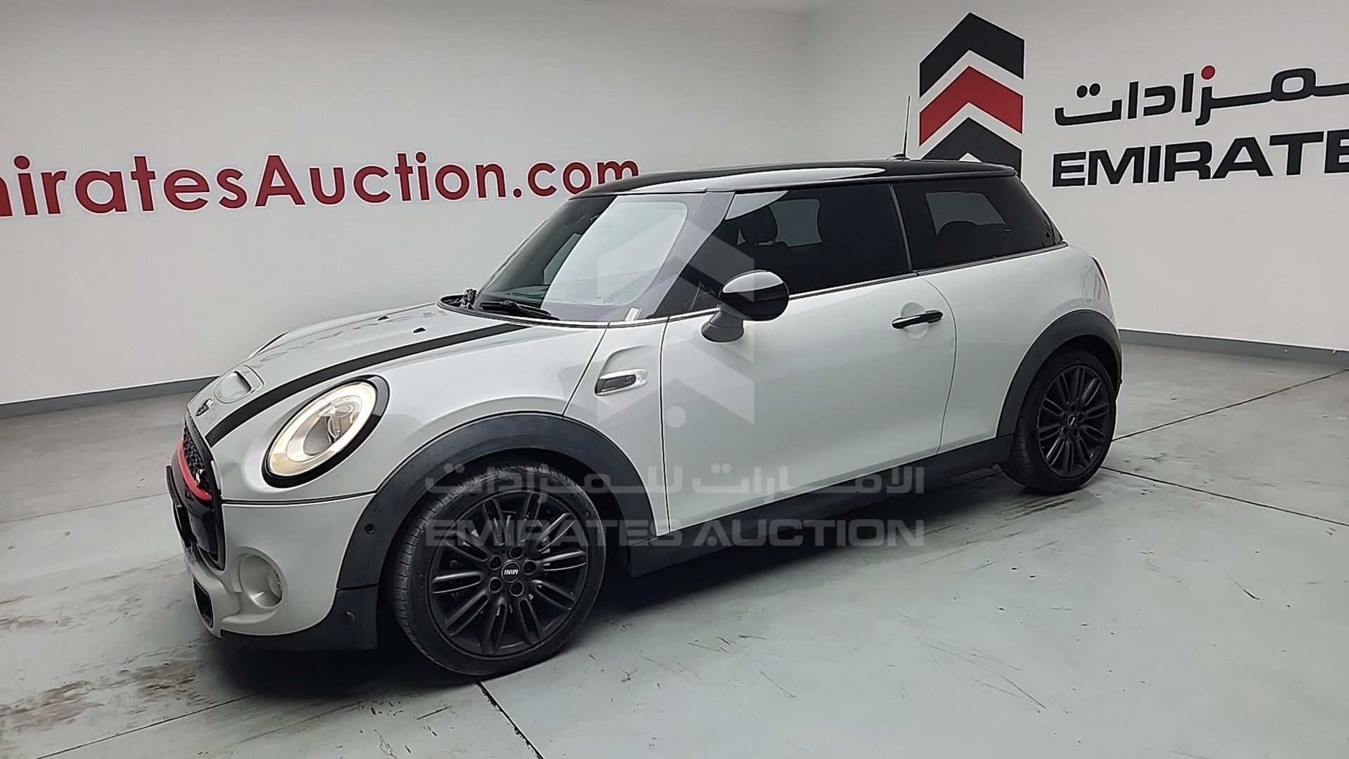 2016 MINI COOPER VIN: WMWXM7107G2A84830
