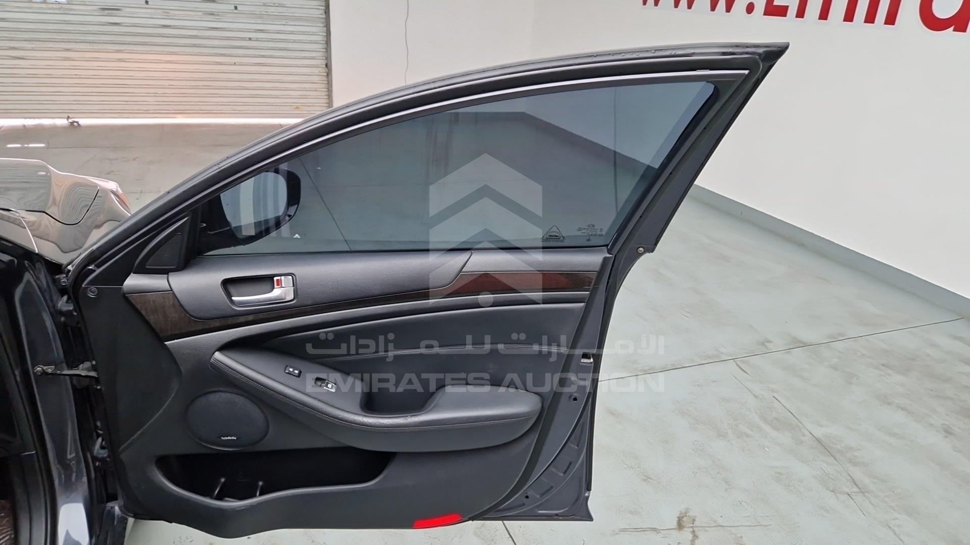 2015 KIA CADENZA VIN: KNALN4D71F5194432