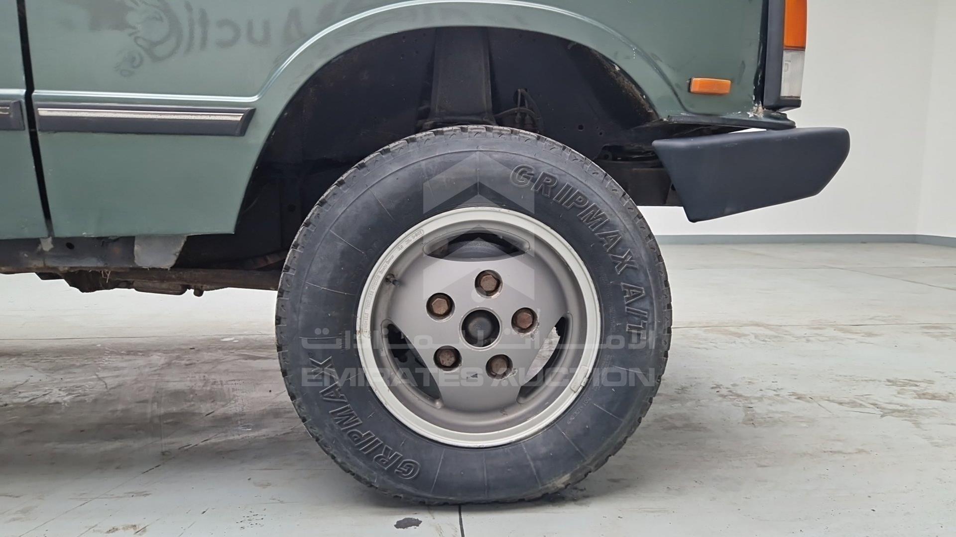 1984 LAND ROVER RANGE ROVER VIN: SALLHAMM4GA421015