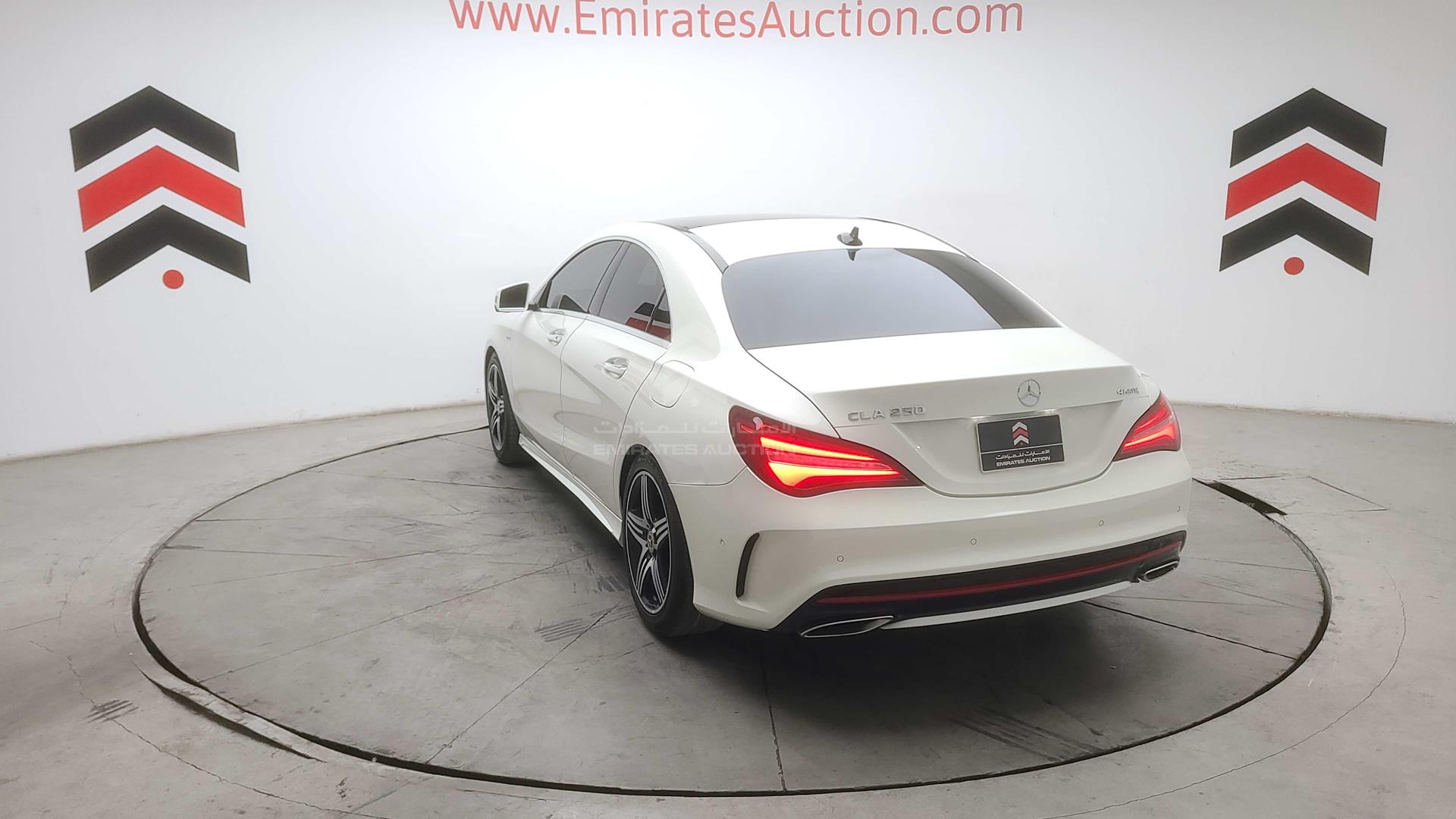 2018 MERCEDES CLA 250 VIN: WDDSJ4GB5JN562281