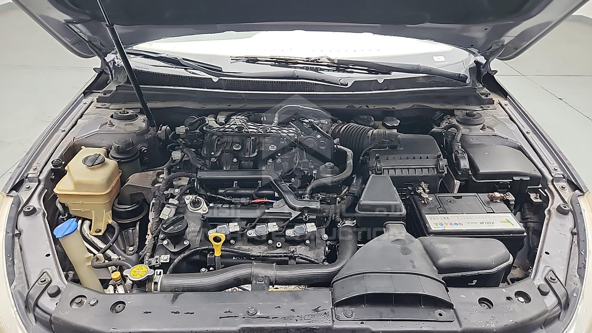2011 KIA CADENZA VIN: KNALM4140B5028295