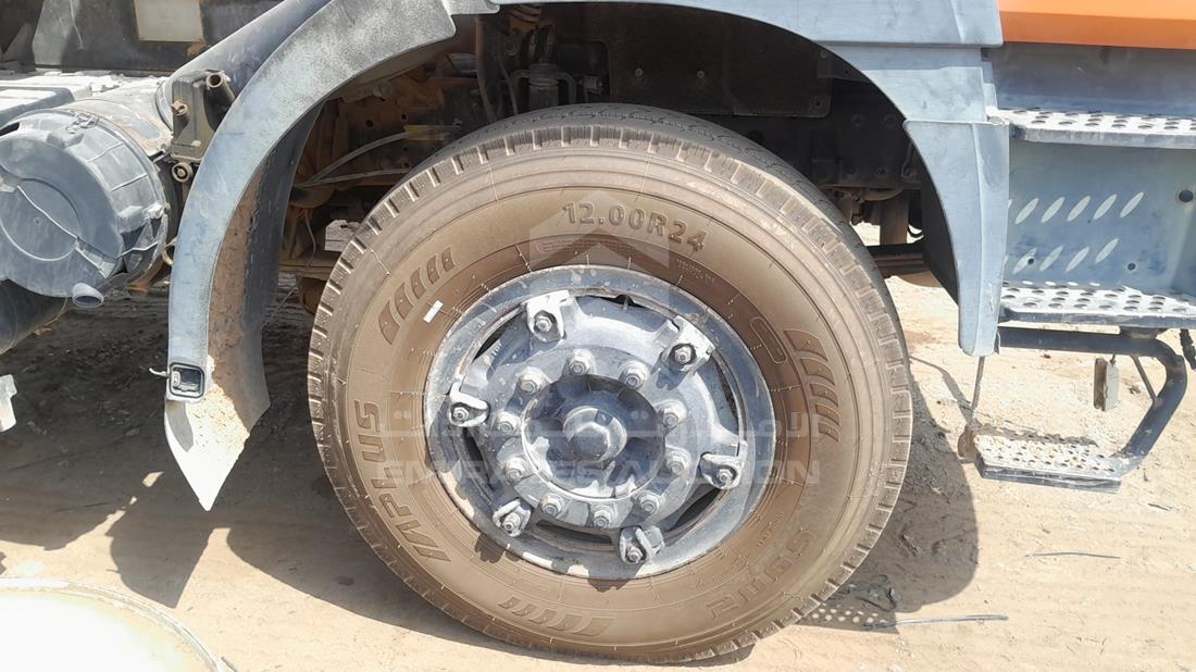 مان 373 2001 — الإطار الأمامي الأيمن — صورة 24