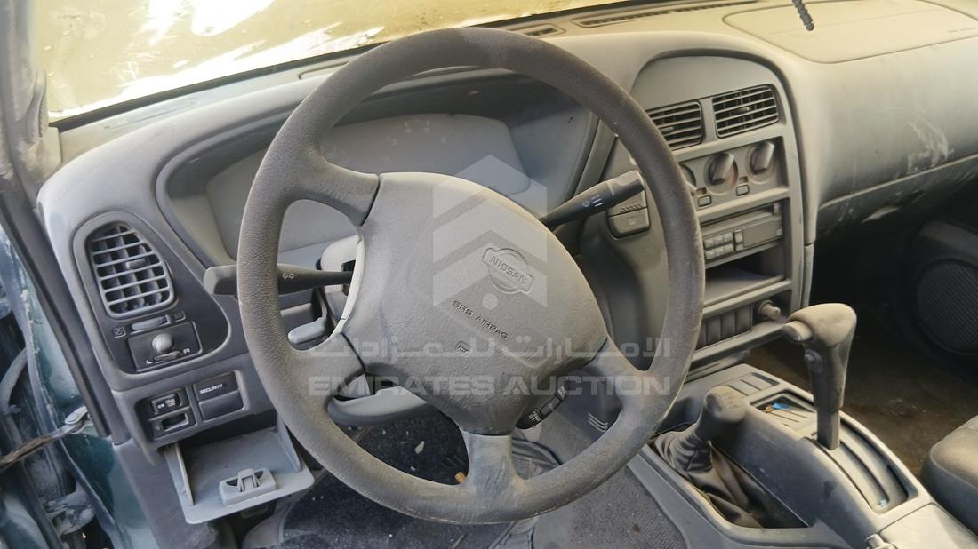 1996 Nissan Pathfinder — Steering & Mounted Controls — Photo 13