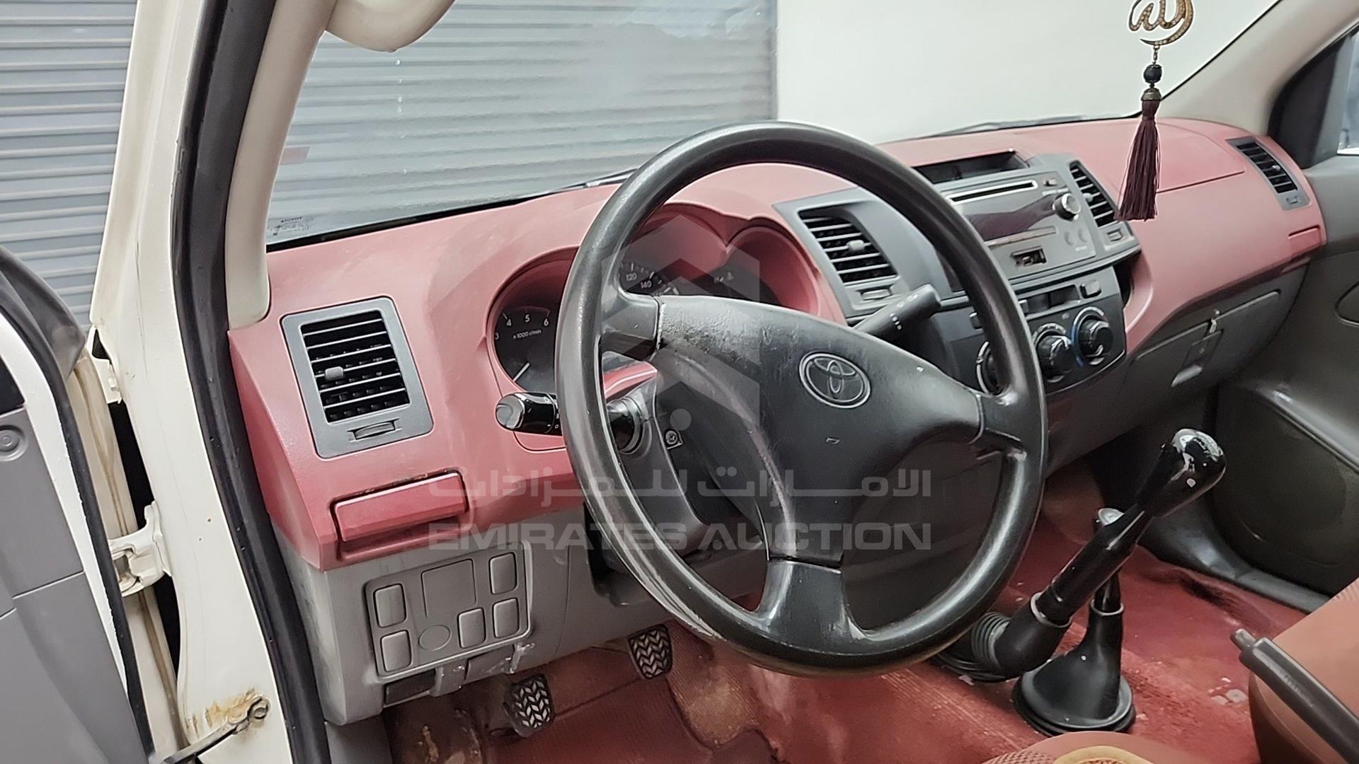 2015 TOYOTA HILUX VIN: MR0FR22G6F0790713