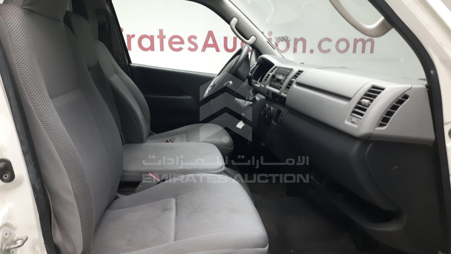 2007 TOYOTA HIACE VIN: JTGJX02P575007598