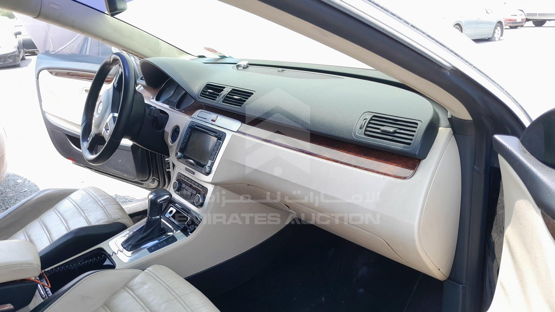 WVWAC23CXBE700272 - 2011 Volkswagen CC - #490230