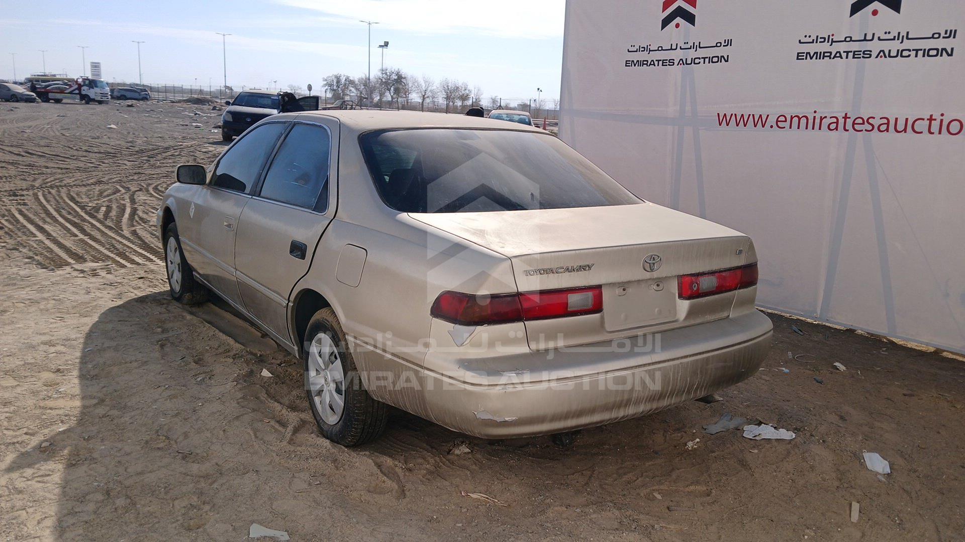 1999 TOYOTA CAMRY VIN: 4T1BG22K5XU426490