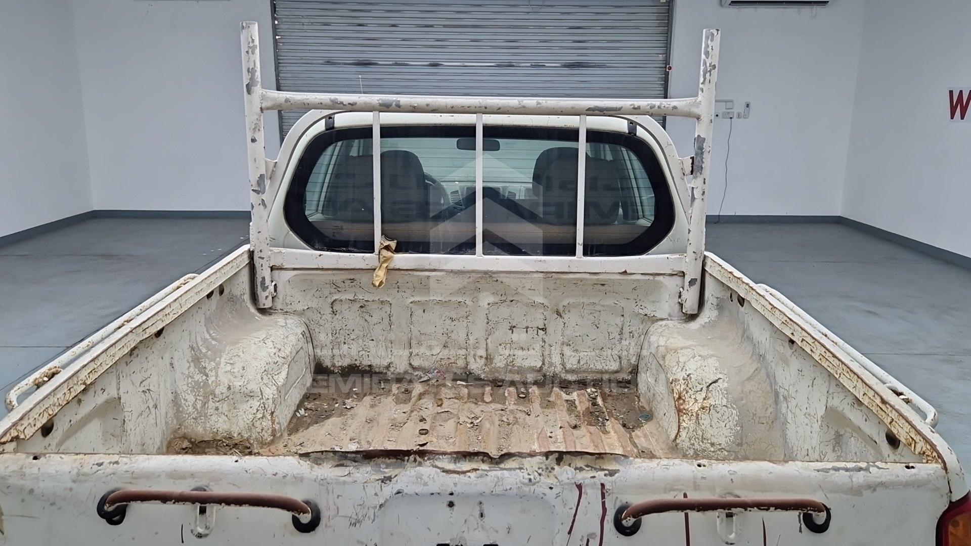 2013 MITSUBISHI PICK UP VIN: MMBJNKA50DD021332