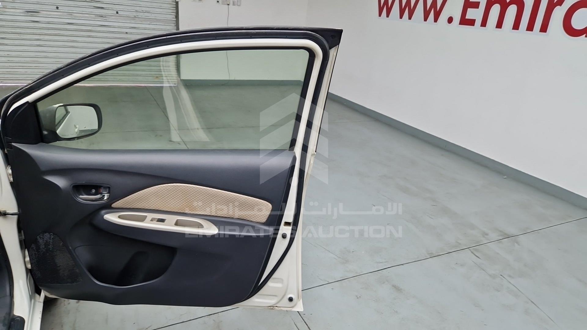 2008 TOYOTA YARIS VIN: JTDBW923884016907