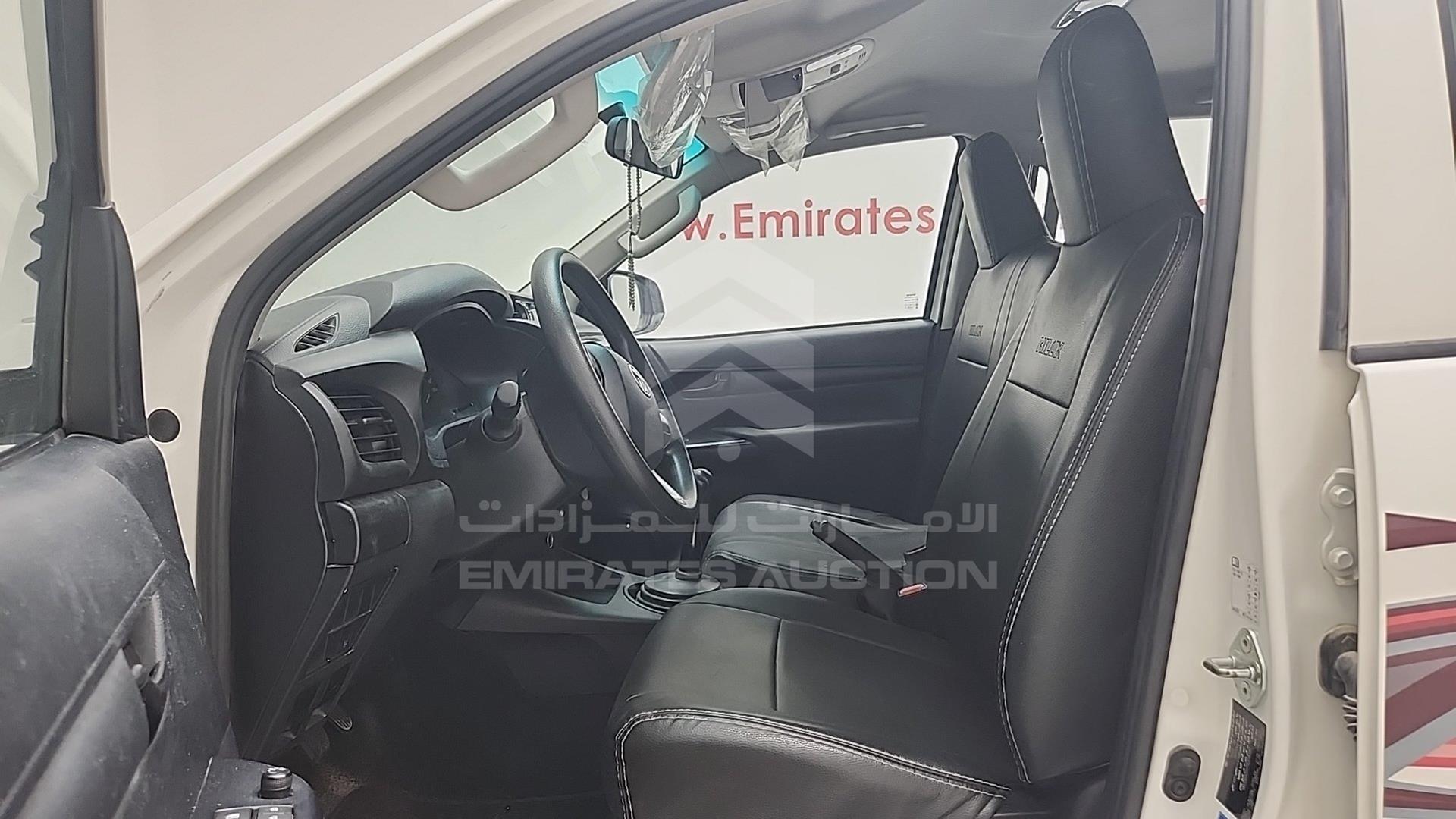 2023 TOYOTA HILUX VIN: MR0DB9CD1P5004085