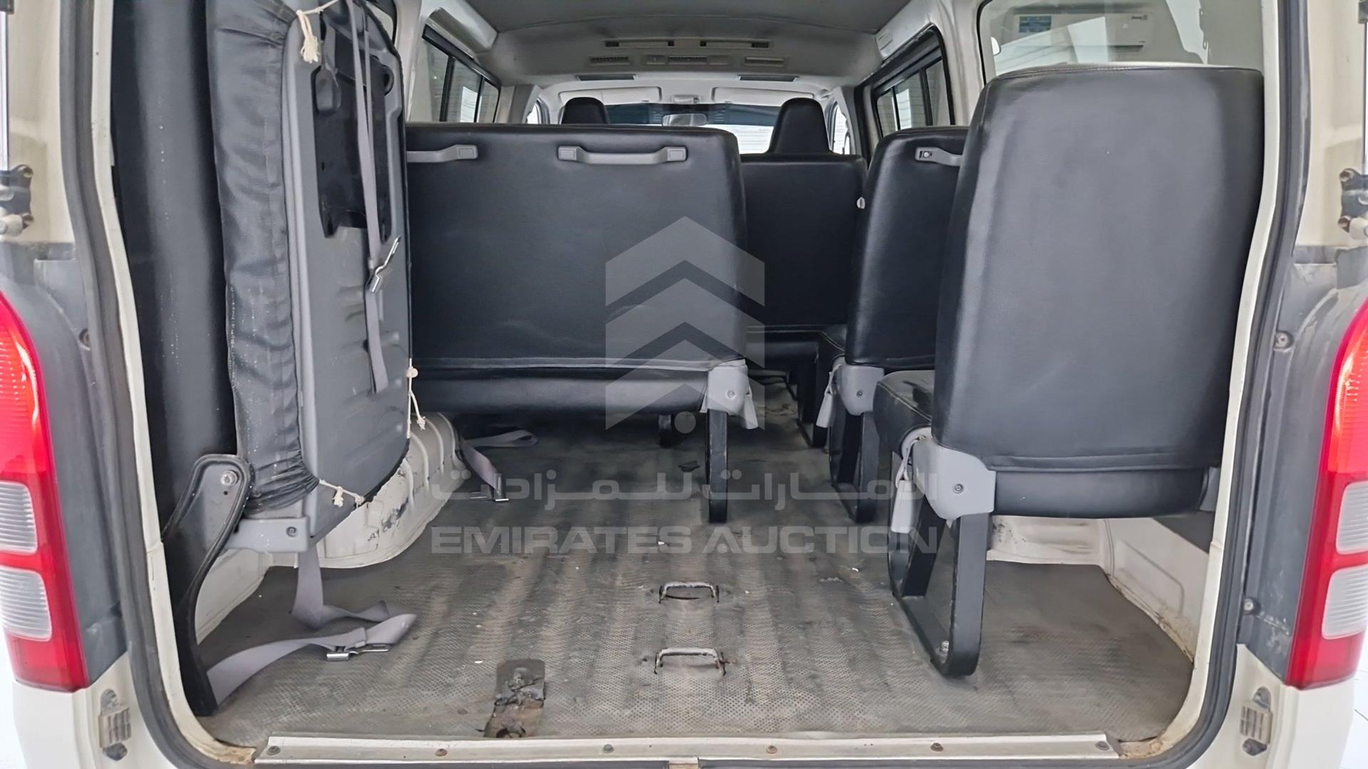 2007 TOYOTA HIACE VIN: JTGJX02P575006788