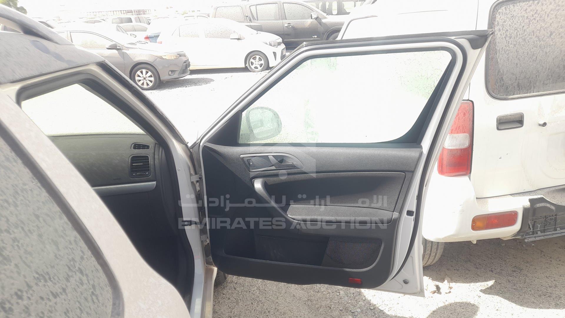 2015 SKODA YETI VIN: TMBJJ2ND0F6990002