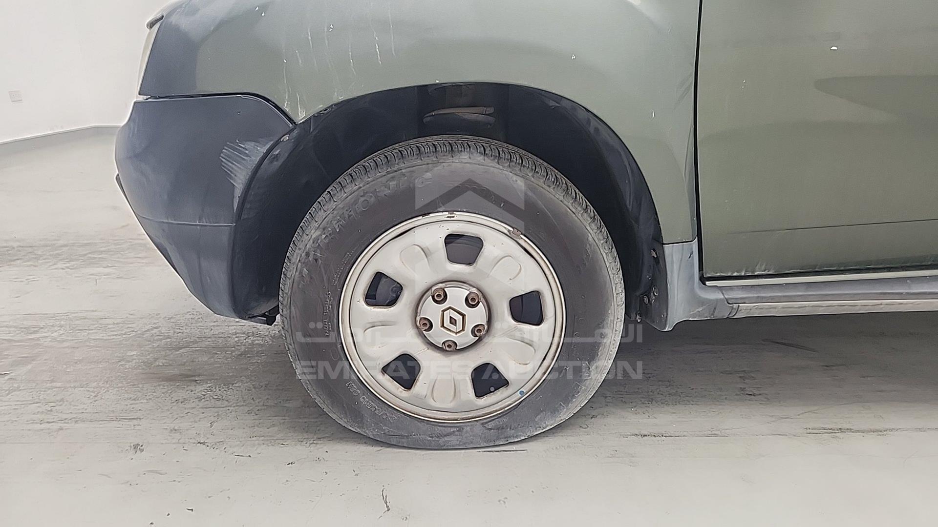 2015 RENAULT DUSTER VIN: VF1HSRCA7FA520039