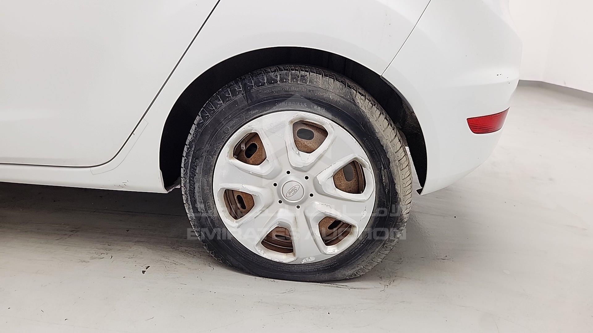 2011 FORD FIESTA VIN: WF0TJ15P4BCR17883