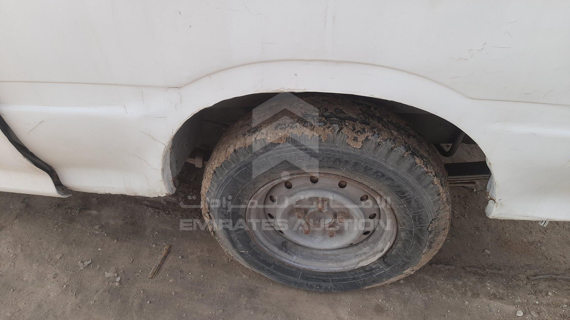 1996 TOYOTA HIACE VIN: RZH1130020949