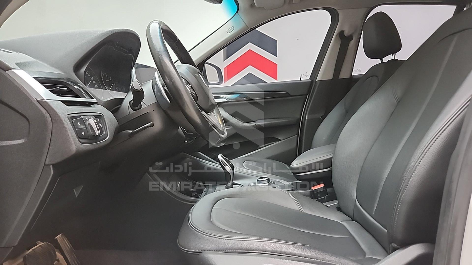 2018 BMW X1 VIN: WBAJG3106JEE24237