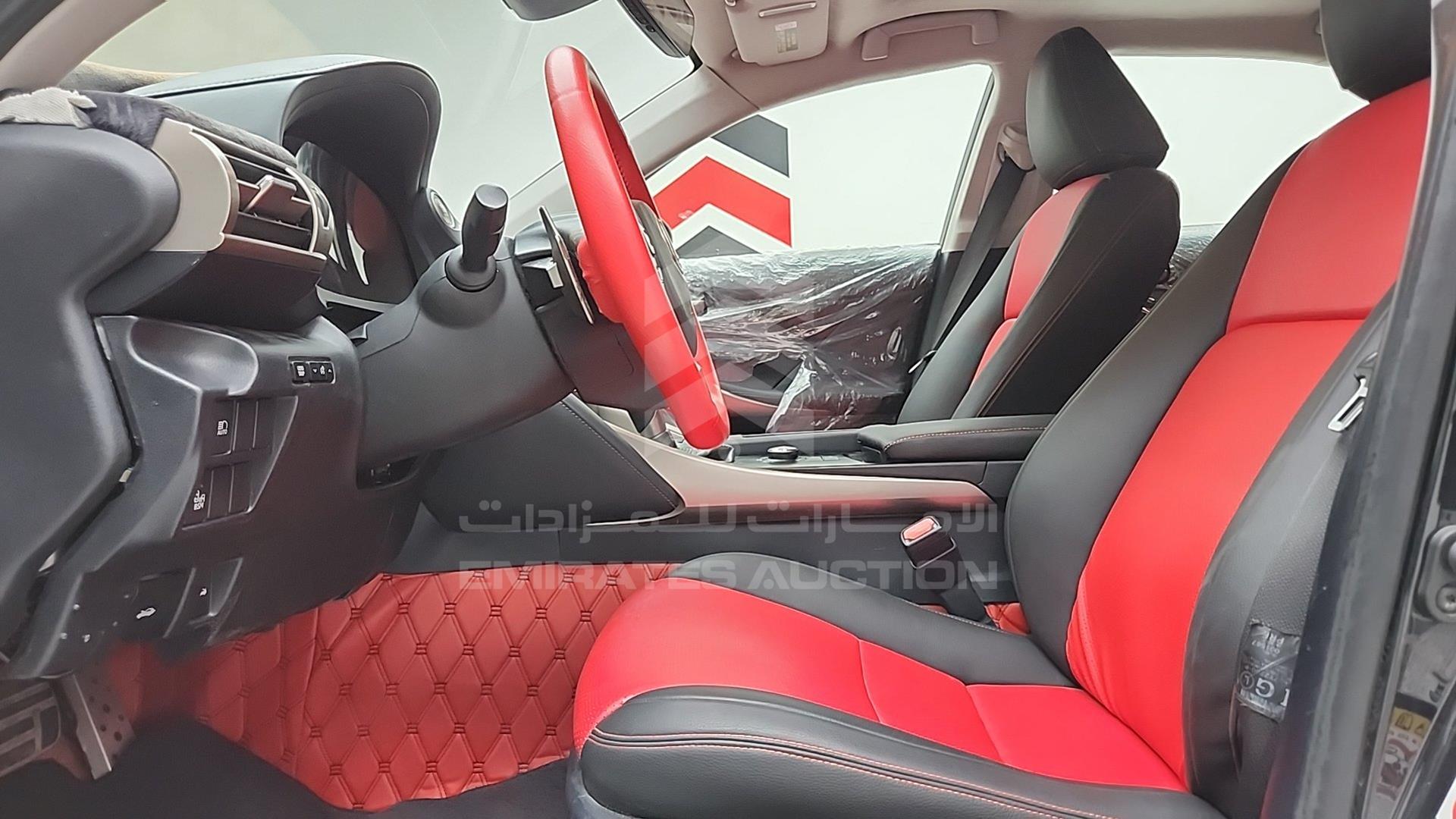 2018 LEXUS IS300 VIN: JTHBA1D26J5067048