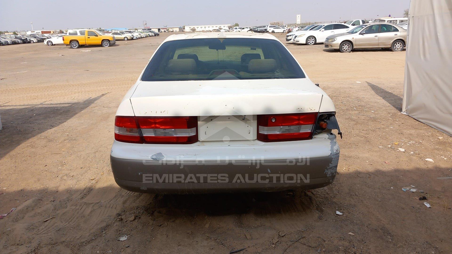 1999 LEXUS ES 300 VIN: JT8BF28G4X0162355