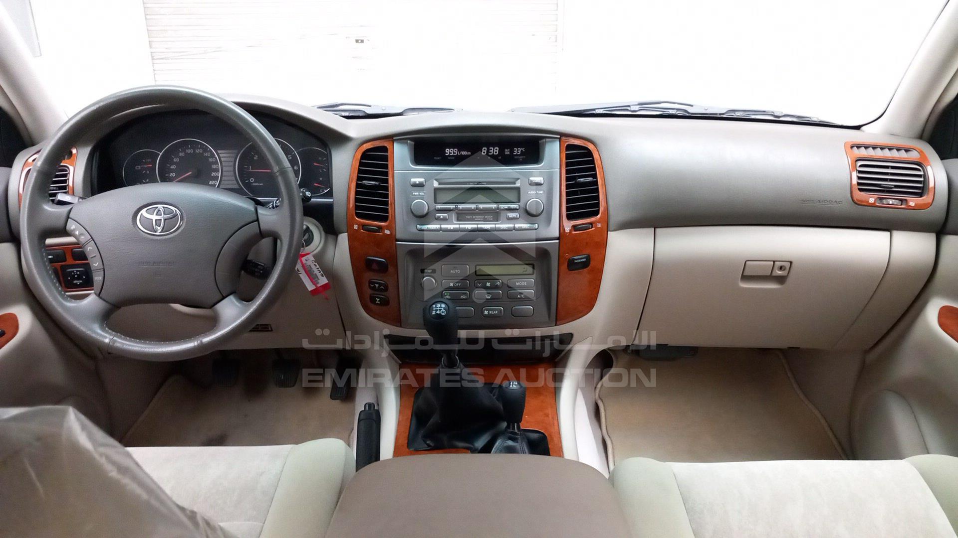 2004 TOYOTA LAND CRUISER VIN: JTEHT05J442060123