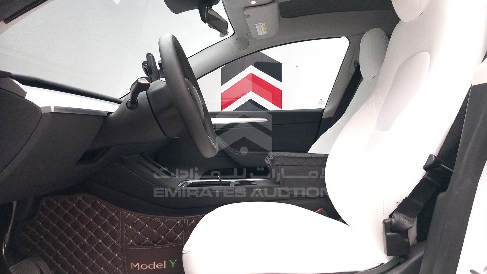 2023 TESLA MODEL Y VIN: LRWYGCFS1NC571914