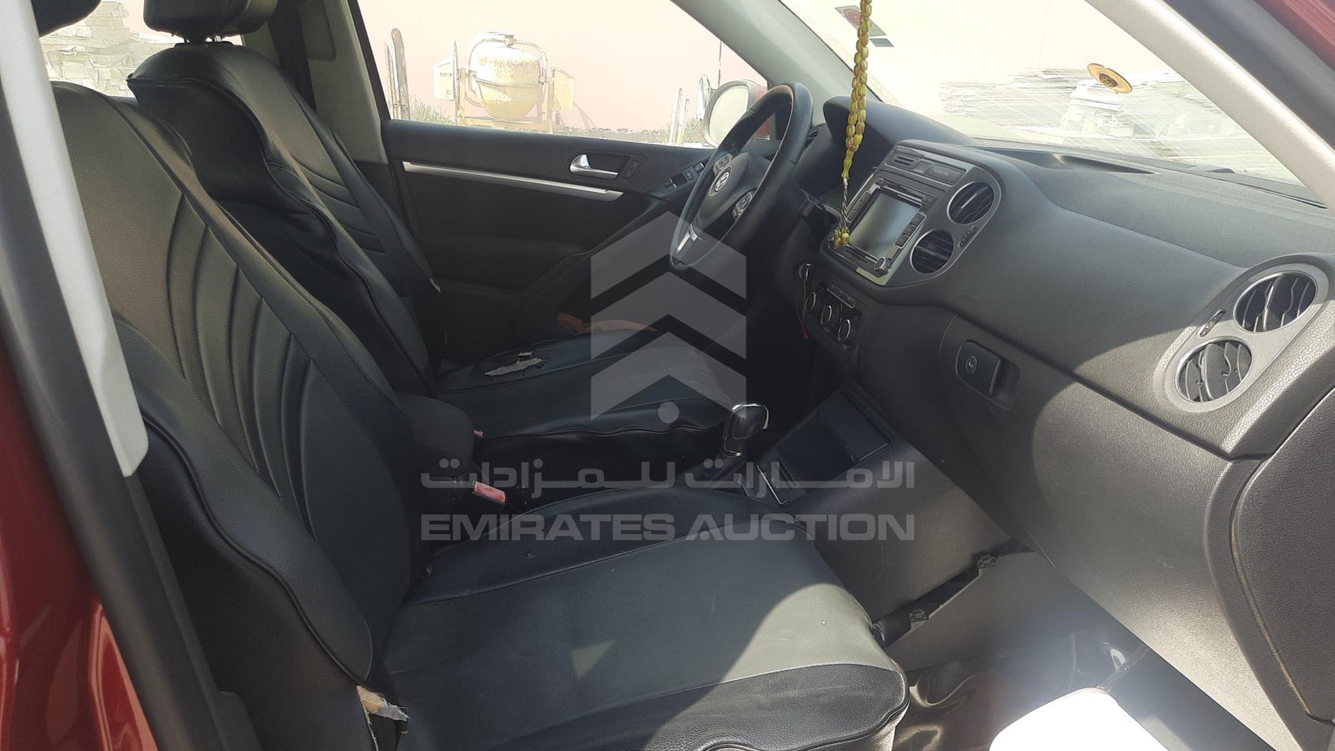 2012 VOLKSWAGEN TIGUAN VIN: WVGCE15NXCW045677