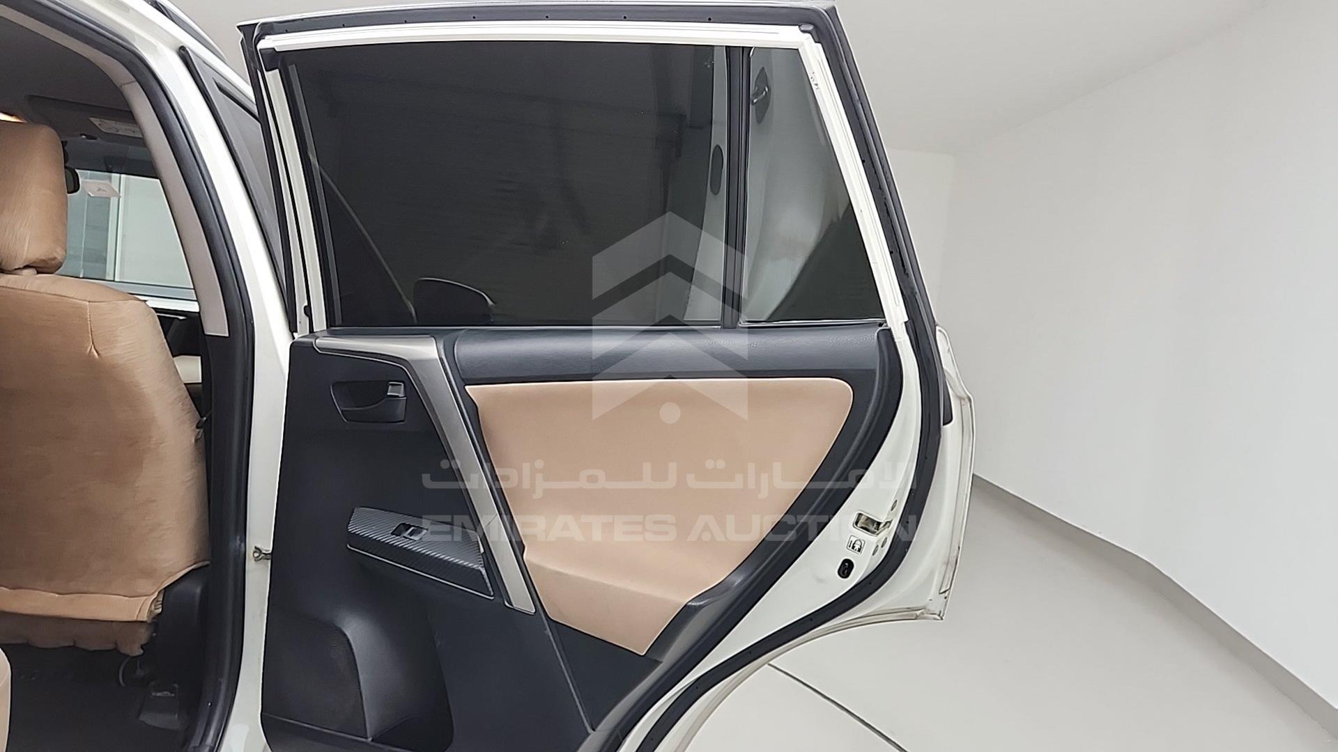 2014 TOYOTA RAV-4 VIN: JTMBF9EV3ED074934