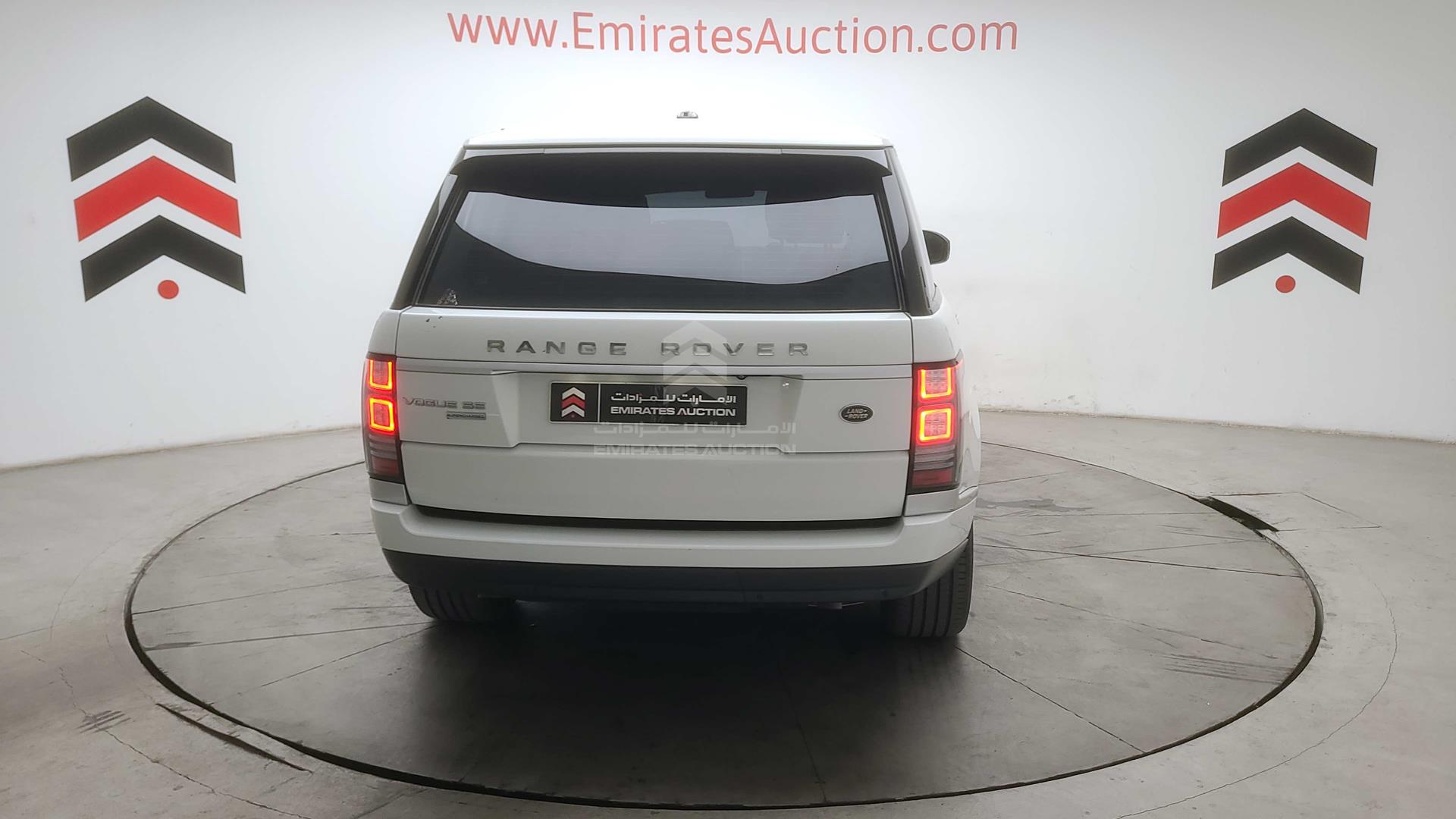 2014 RANGE ROVER VOGUE VIN: SALGA2EF0EA174181