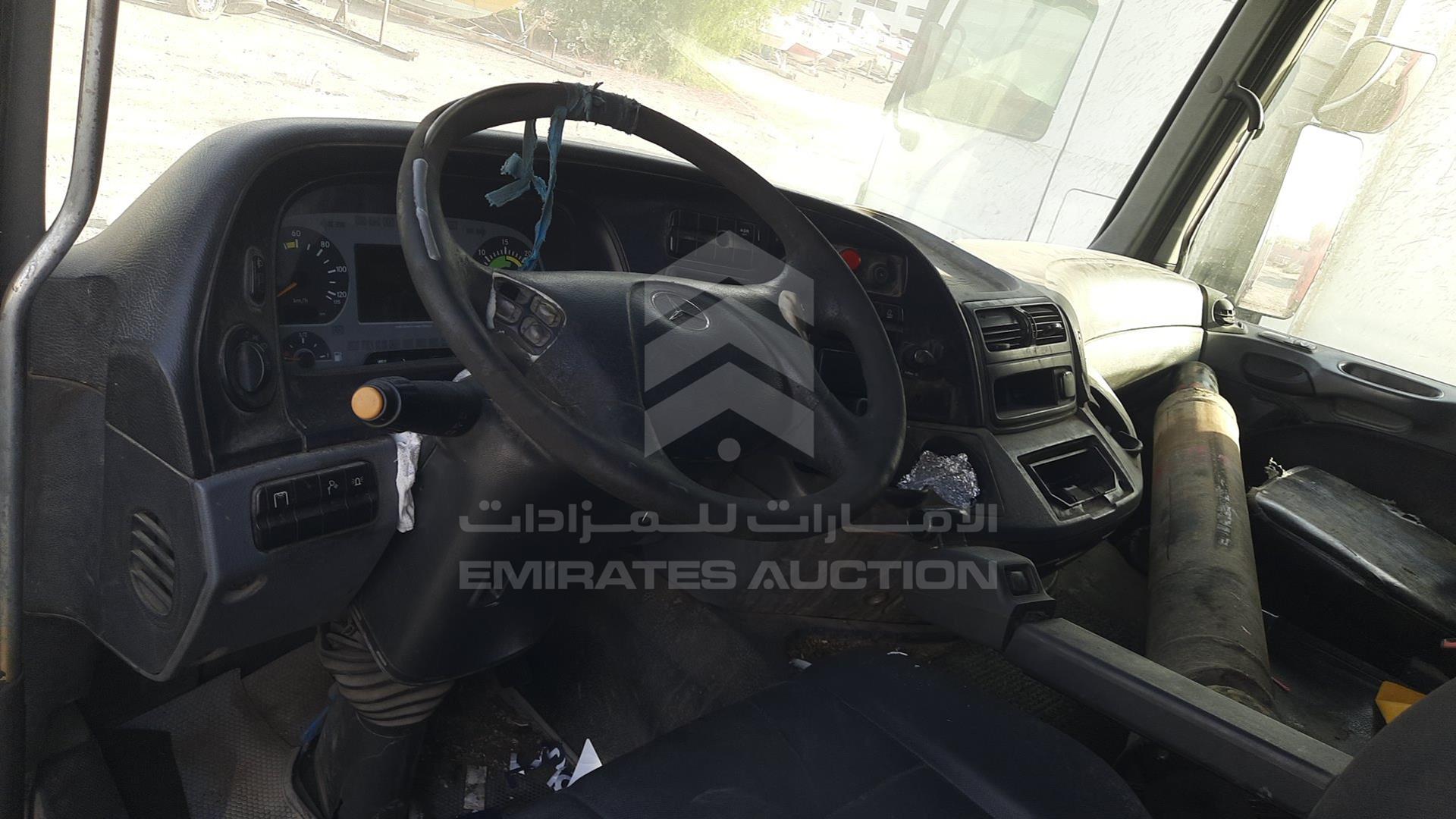 2008 MERCEDES ACTROS VIN: WDAKHCAA48L280335