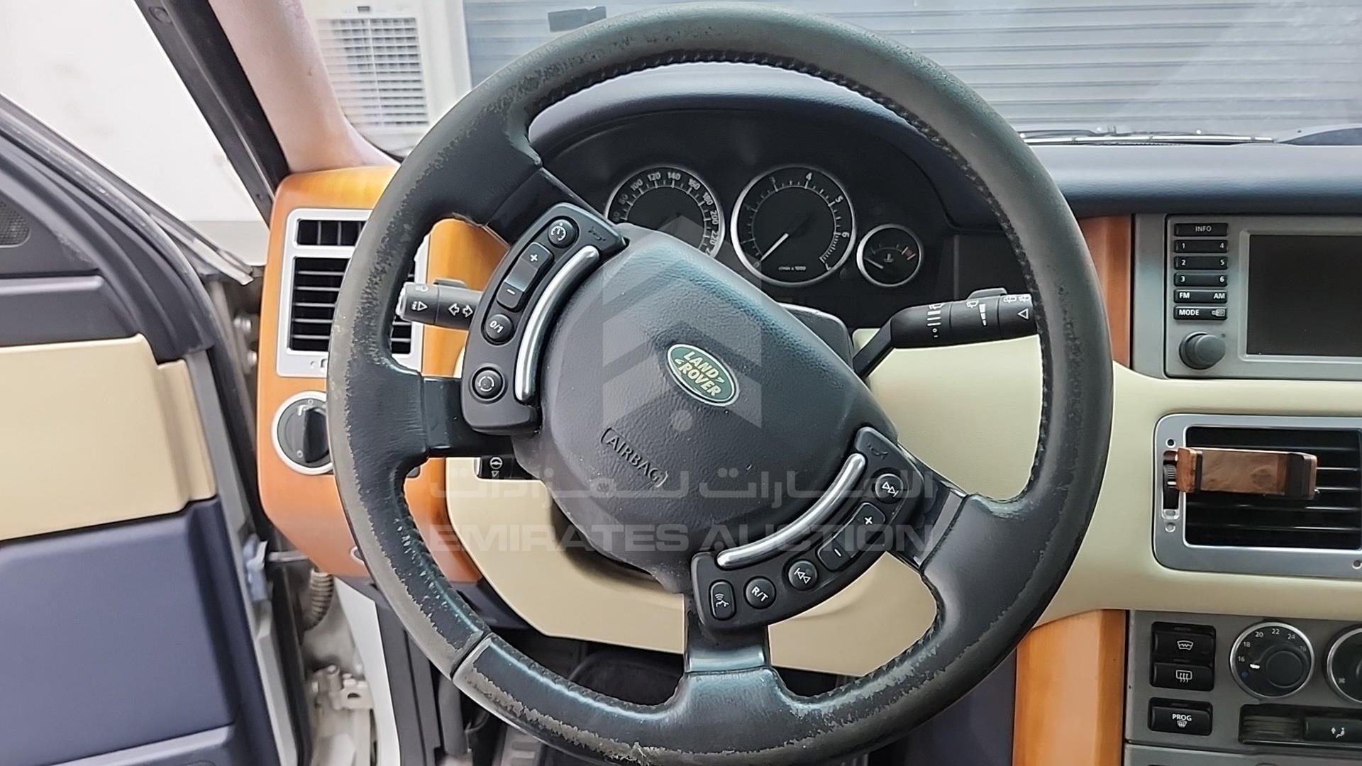 2004 RANGE ROVER HSE VIN: SALLMAMA44A170092