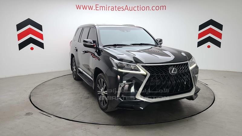 JTJHY00W1L4326058 Auction: EmiratesAuction Lot: 409451 JTJHY00W1L4326058 Lexus LX 570 2020 WHITE Photo 3