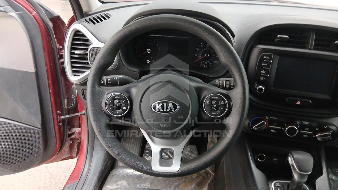 2021 Kia Soul — Steering & Mounted Controls — Photo 17
