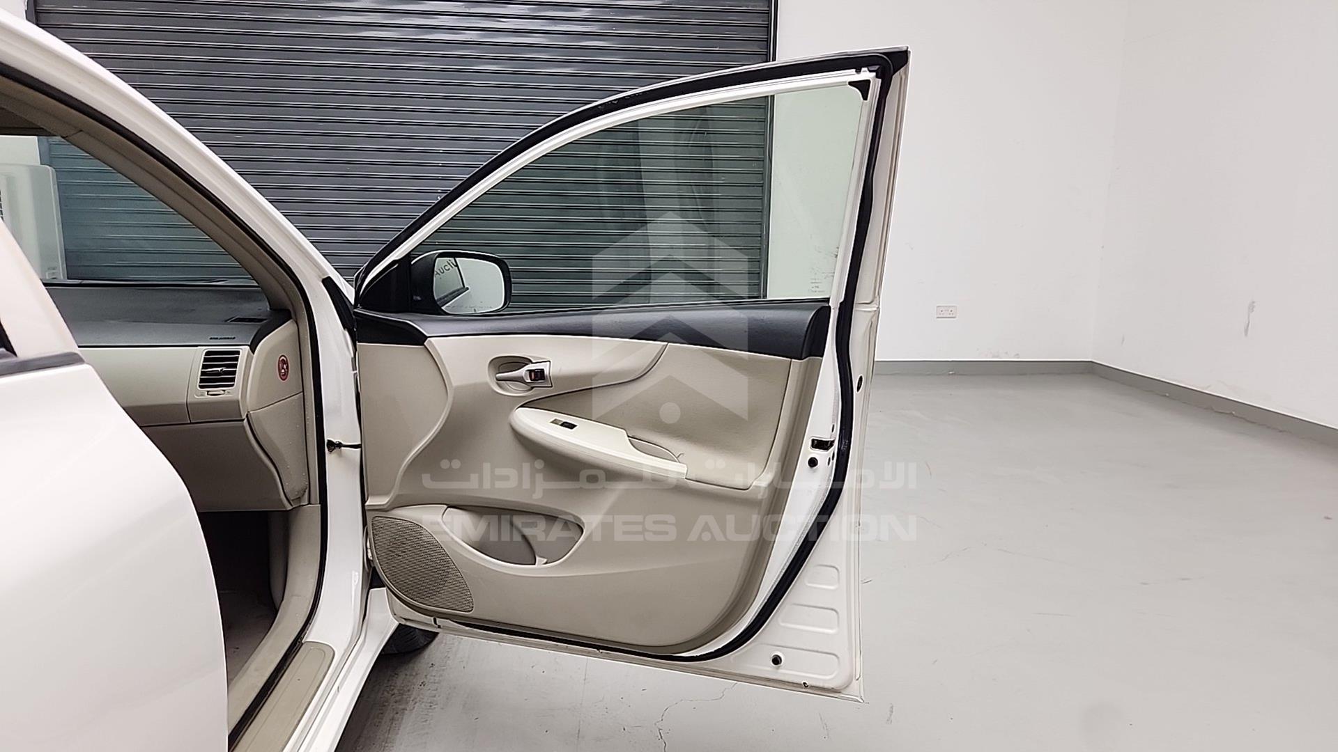 2013 TOYOTA COROLLA VIN: RKLBV42E4D4646184