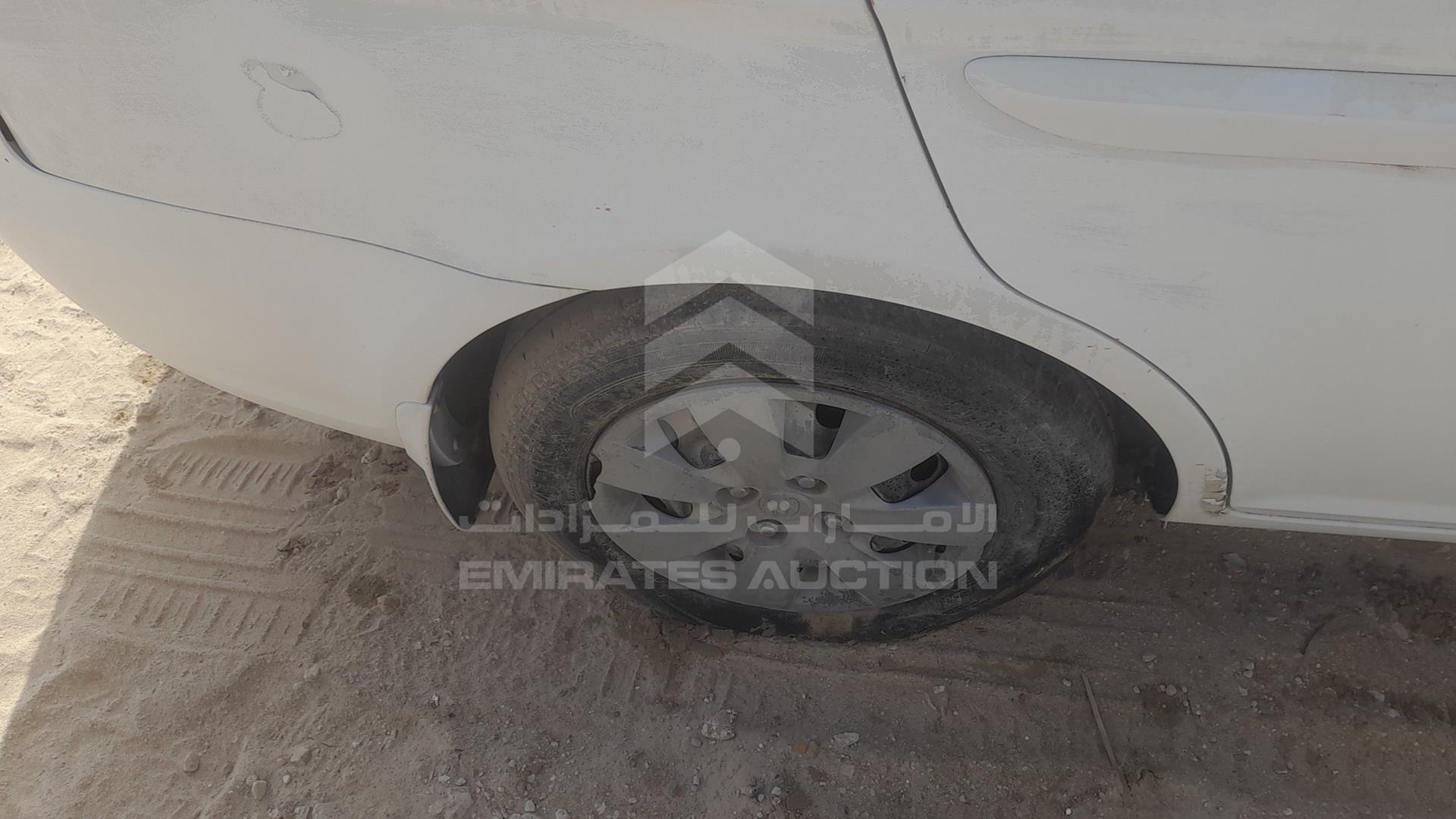 2008 HYUNDAI ACCENT VIN: KMHCM41A88U200219
