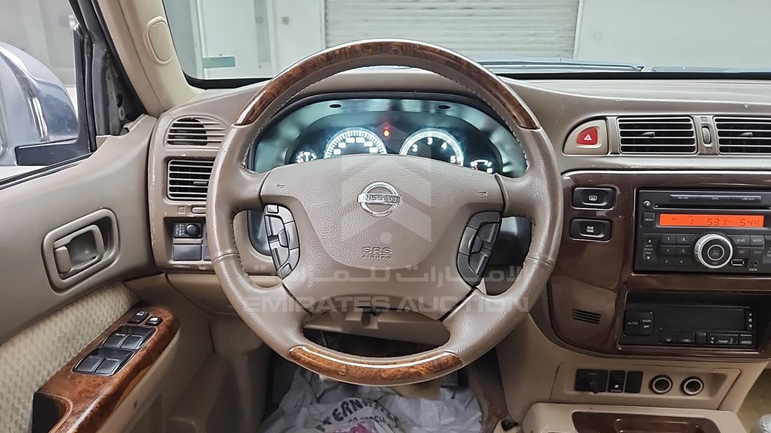 2003 Nissan Patrol — Steering & Mounted Controls — Photo 15