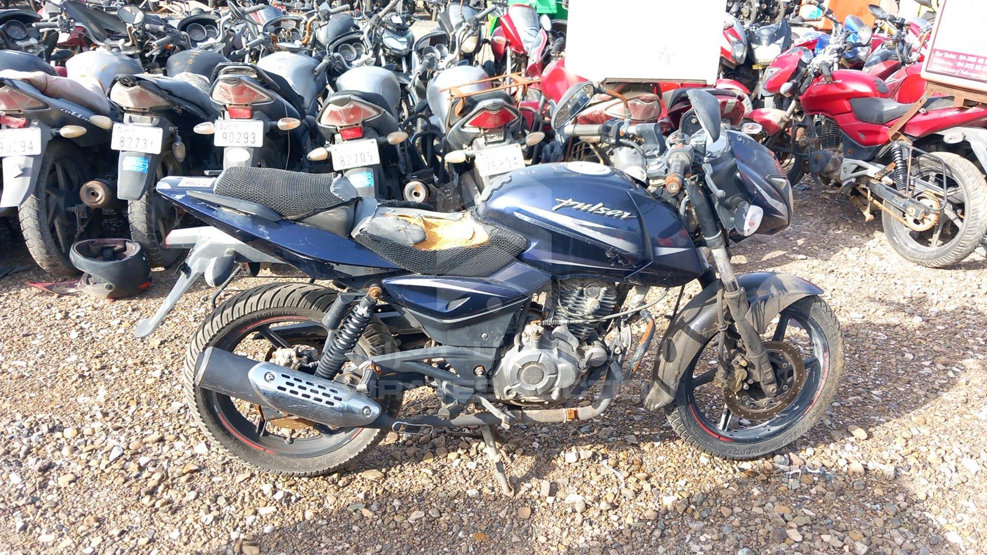2017 BAJAJ PULSAR 180CC VIN: MD2A12DY8HCF08608
