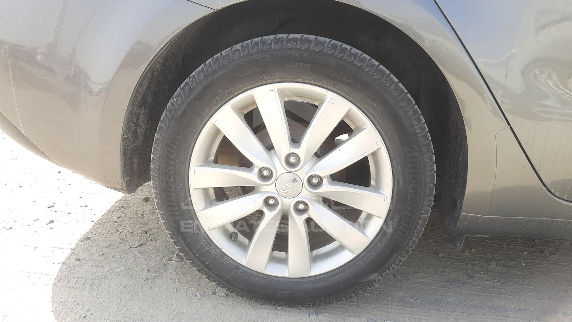 2016 KIA CERATO VIN: KNAFK4170G5553894