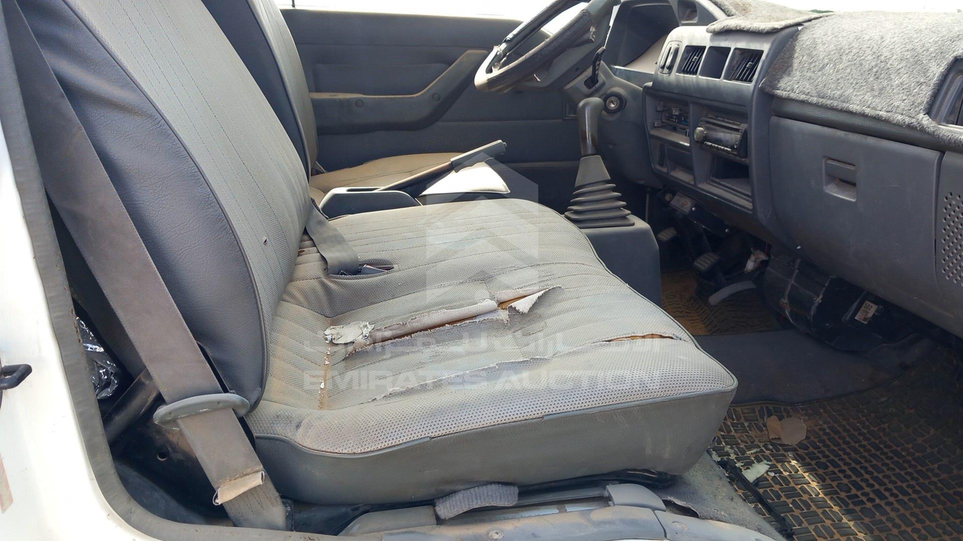 2013 MITSUBISHI L 300 VIN: JMYHNP13WDA701238